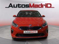 Käytetty Kia Ceed 101 HP (74 kW) 2019 Punainen Viistoperä