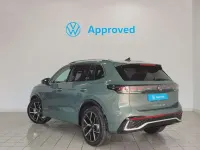 Usado VW Tiguan R-line 150 CV (110 kW) 2024 Verde SUV