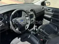 Usado Ford Focus Sport 136 CV (100 kW) 2007 Blanco Berlina