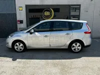 Usado Renault Grand Scénic Dynamique 130 CV (95 kW) 2010 Gris / plata Monovolumen