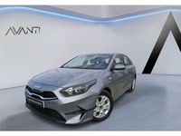 Usado Kia Ceed 120 CV (88 kW) 2023 Plateado Utilitario