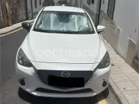 Usado Mazda 2 90 CV (66 kW) 2018 Blanco Berlina
