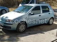 Usado Fiat Punto 80 CV (58 kW) 2001 Azul Utilitario