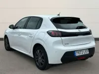 Usado Peugeot 208 Active 102 CV (75 kW) 2021 Blanco Utilitario