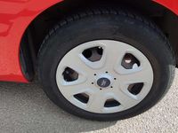 Usado Ford Ka S 69 CV (50 kW) 2014 Rojo Utilitario