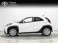 Usado Toyota Aygo Play 72 CV (52 kW) 2024 Blanco