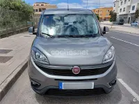Usado Fiat Doblò Pop 95 CV (69 kW) 2019 Gris / plata Monovolumen