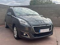 Usado Peugeot 5008 Active 120 CV (88 kW) 2015 Gris Monovolumen
