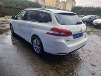 Usado Peugeot 308 Style 100 CV (73 kW) 2020 Blanco Familiar