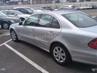 Usado Mercedes E220 Classic 150 CV (110 kW) 2007 Gris / plata Berlina