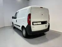 Usado Fiat Doblò 90 CV (66 kW) 2015 Blanco Monovolumen