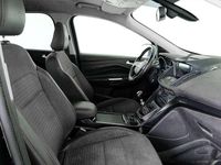 Usado Ford Kuga Titanium 121 CV (88 kW) 2018 Negro SUV