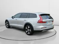 Usado Volvo V60 CC Core 197 CV (144 kW) 2023 Gris / plata Familiar