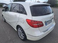 Usado Mercedes B200 136 CV (100 kW) 2014 Blanco Monovolumen