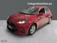 Usado Toyota Yaris Edition 125 CV (91 kW) 2024 Rojo Berlina