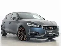 Usado Cupra Leon VZ 300 CV (220 kW) 2022 Gris / plata Berlina