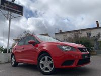 Usado Seat Ibiza Reference 90 CV (66 kW) 2013 Rojo Berlina