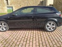 Usado Opel Astra GTC Sport 105 CV (77 kW) 2007 Negro Berlina