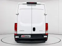 Usado Iveco Daily 136 CV (100 kW) 2022 Blanco Van
