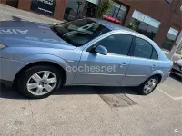 Usado Ford Mondeo Ghia 130 CV (95 kW) 2004 Azul Familiar