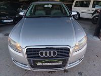 Usado Audi A4 Ambiente 130 CV (95 kW) 2005 Gris / plata Berlina