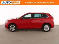 Usado Skoda Kamiq Ambition 110 CV (80 kW) 2023 Rojo SUV
