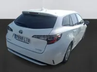 Usado Toyota Corolla Active 122 CV (89 kW) 2022 Blanco Familiar