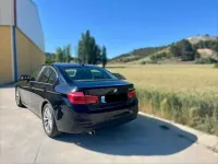 Usado BMW 318 150 CV (110 kW) 2017 Negro Berlina
