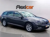 Usado VW Passat R-line 150 CV (110 kW) 2020 Gris Familiar
