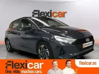 Usado Hyundai i20 100 CV (73 kW) 2022 Gris Utilitario
