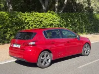 Usado Peugeot 308 Active 115 CV (84 kW) 2014 Granate Berlina