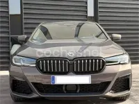 Usado BMW 530e Comfort Edition 292 CV (214 kW) 2022 Gris / plata Berlina