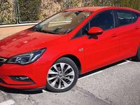Usado Opel Astra Selective 125 CV (91 kW) 2016 Rojo Utilitario