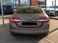 Usado Jaguar XF Luxury 240 CV (176 kW) 2015 Marrón Berlina