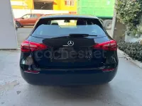 Usado Mercedes A180 116 CV (85 kW) 2021 Negro Berlina