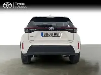 Usado Toyota Yaris Hybrid Active 116 CV (85 kW) 2023 Blanco Pickup/Camioneta