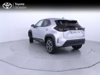 Usado Toyota Yaris Cross Plus 116 CV (85 kW) 2022 Gris SUV