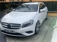 Usado Mercedes A180 Urban 109 CV (80 kW) 2014 Blanco Berlina