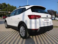 Usado Seat Arona Style 110 CV (80 kW) 2021 Blanco SUV