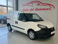 Usado Fiat Doblò 106 CV (77 kW) 2023 Blanco Monovolumen