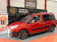 Usado Peugeot Partner Tepee Outdoor 112 CV (82 kW) 2011 Granate Monovolumen