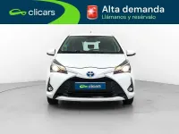 Usado Toyota Yaris Hybrid Active 75 CV (55 kW) 2019 Blanco Berlina