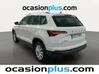 Usado Skoda Karoq Selection 115 CV (84 kW) 2024 Blanco SUV