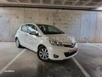 Usado Toyota Yaris Active 90 CV (66 kW) 2012 Blanco Berlina