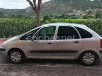 Usado Citroën Xsara Picasso Exclusive 110 CV (80 kW) 2004 Gris / plata Monovolumen