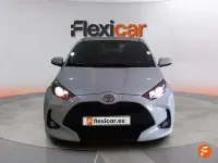 Używany Toyota Yaris Hybrid Active 116 KM (85 kW) 2024 Biały