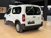 Usado Peugeot Rifter Active 100 CV (73 kW) 2021 Blanco Monovolumen