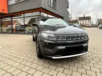 Usado Jeep Compass 130 CV (95 kW) 2022 Gris / plata SUV