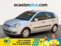 Usado Ford Fiesta 80 CV (58 kW) 2007 Gris Utilitario