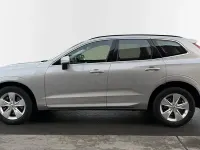 Usado Volvo XC60 Core 197 CV (144 kW) 2023 Gris / plata SUV